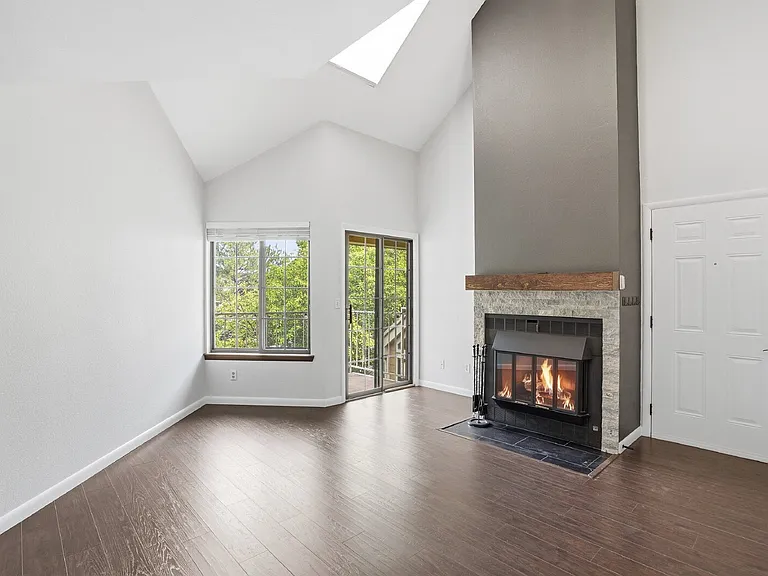 5916 Gunbarrel Ave #F — Photo 6