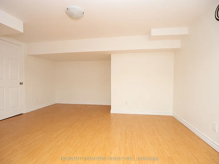 775 Bur Oak Ave — Photo 13