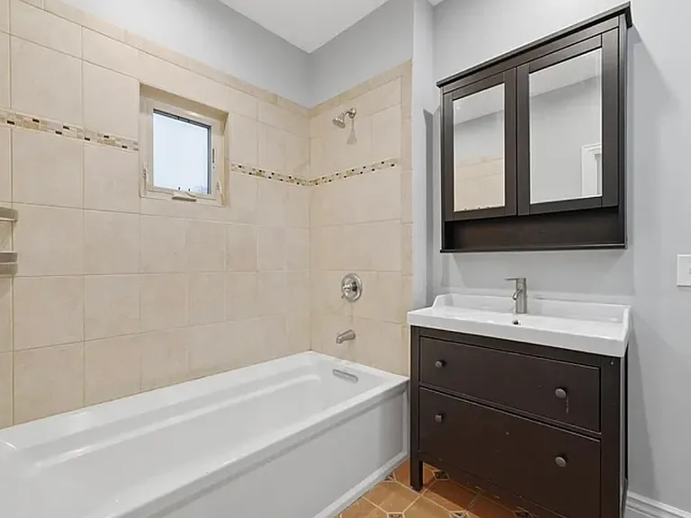 4545 N Lawndale Ave — Photo 14