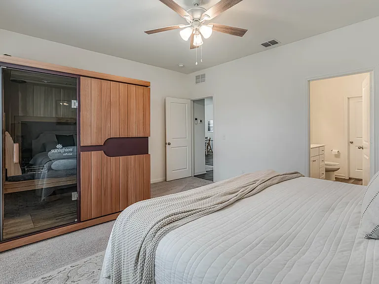 One of the master bedroom outlets is wired for 220V if you were to bring your own sauna.