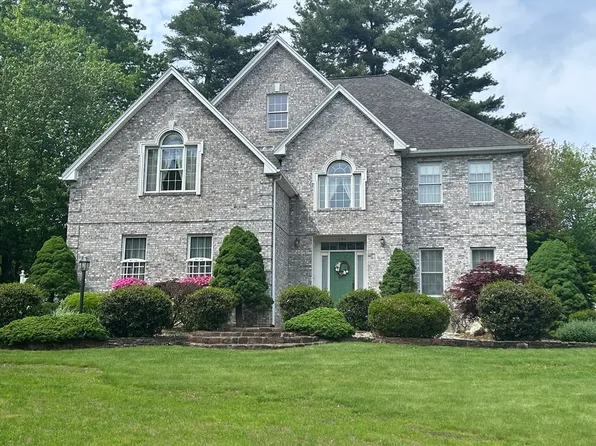 151 Windham Dr, East Longmeadow, MA 01028