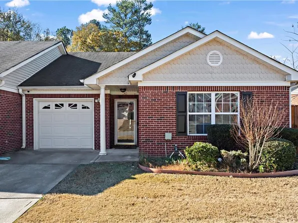 242 Tara Woods Dr, Riverdale, GA 30274