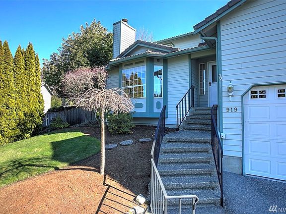 2nd image of 919 52nd St SE