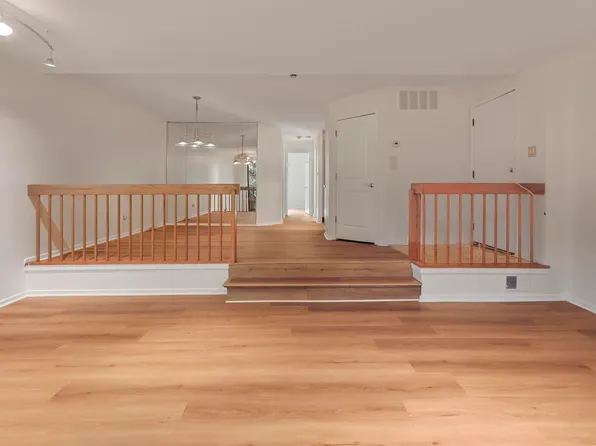 445 Dunlin Plz #445, Secaucus, NJ 07094