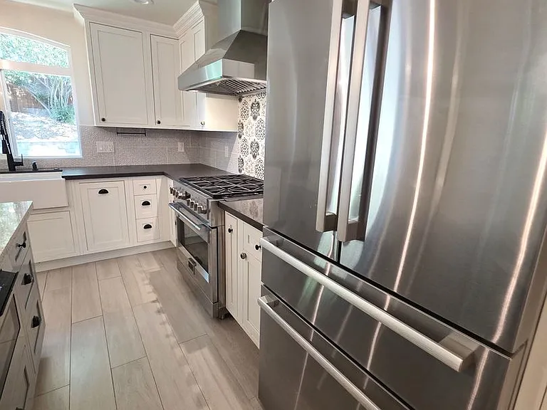 1317 Sherwood Dr — Photo 7