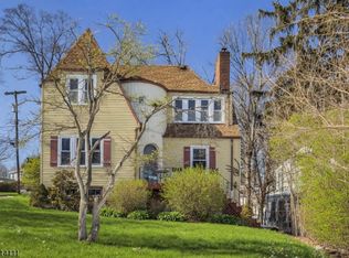 38 Hillside Ave, Newton Town, NJ 07860