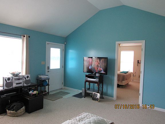 Masterbedroom off great room