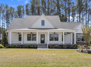 389 Crow Creek Drive NW, Calabash, NC 28467