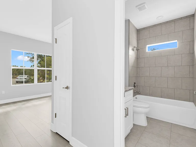 Builder provided photos - actual layout is reversed. Specific finishes may vary.