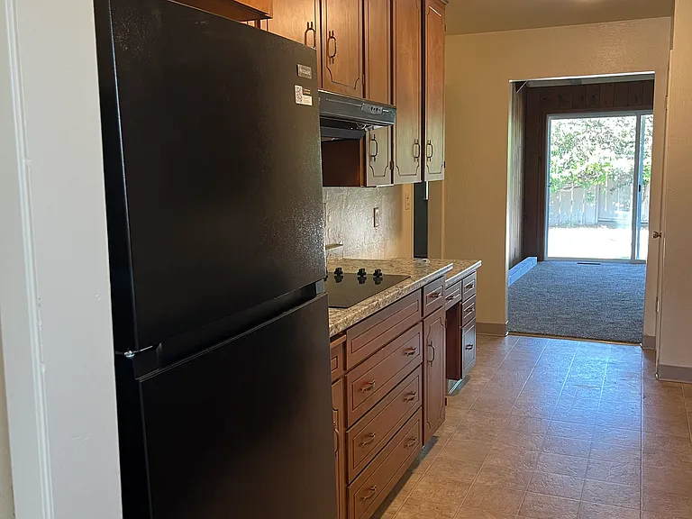 W Alisal St — Photo 16