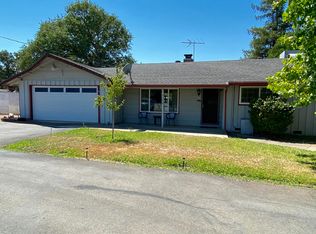 9790 Old Oregon Trl, Redding, CA 96003