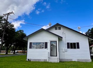 132 S 12th St, Nederland, TX 77627