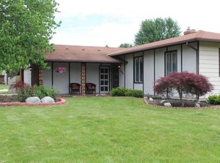 3884 Granada Ct NW, Grand Rapids, MI 49534