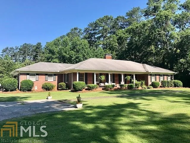 909 Mockingbird Ln photo 1