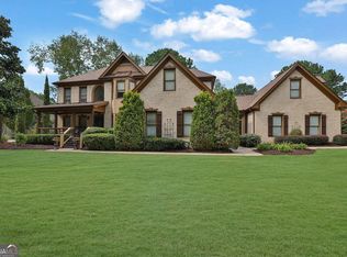 3940 Spalding Dr, Sandy Springs, GA