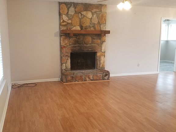 5th image of 6741 Valley Ct