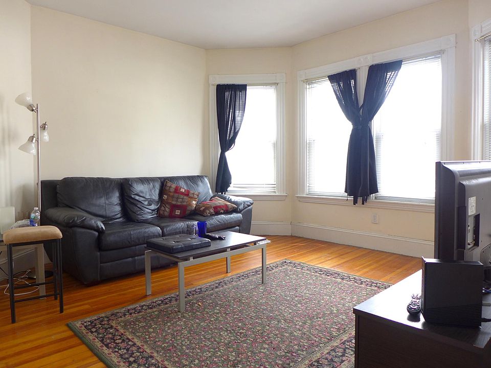 1st image of 86 Cypress St #2B