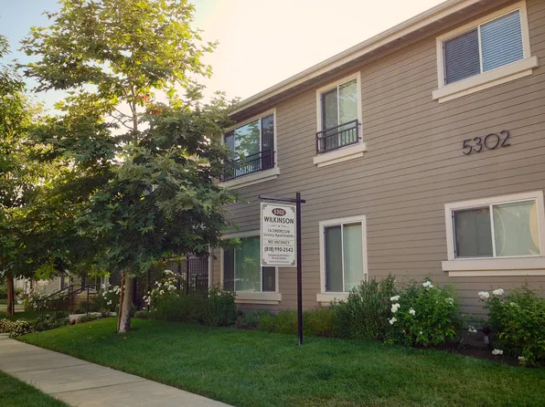 5302 Wilkinson Ave APT 4, Valley Village, CA 91607