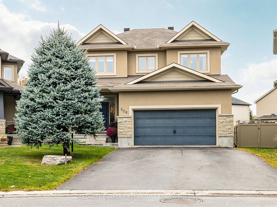1st image of 529 Adamson Cres