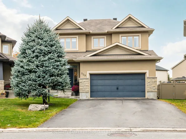 529 Adamson Cres, Ottawa, ON K2S 0S7