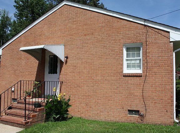 3rd image of 1819 Walker Ave