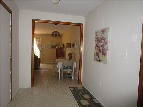 5th image of 119 Seneca Dr