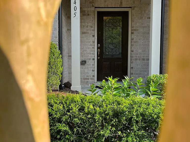 405 Bent Tree Ln — Photo 1
