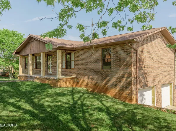 425 3rd St, Seymour, TN 37865