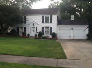 1330 Queen Annes Gate, Westlake, OH 44145
