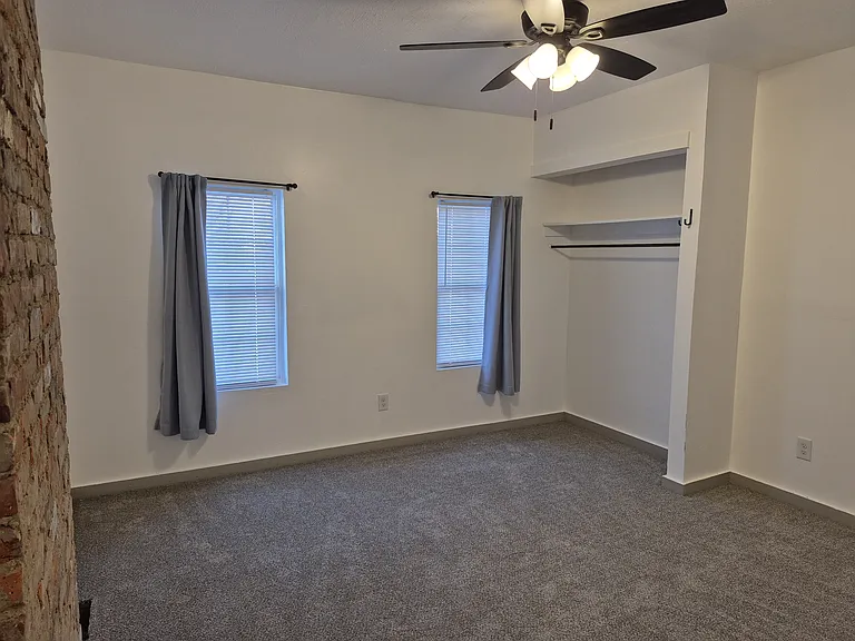 479 E Woodrow Ave — Photo 10