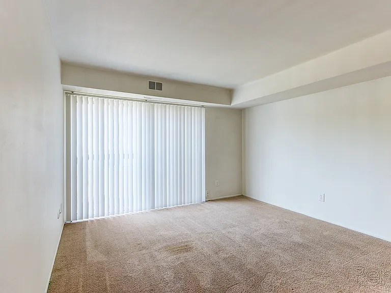 Parkway Village — Photo 18