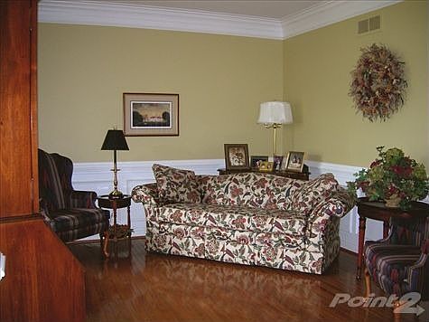 4th image of 44487 Broadmoor Blvd