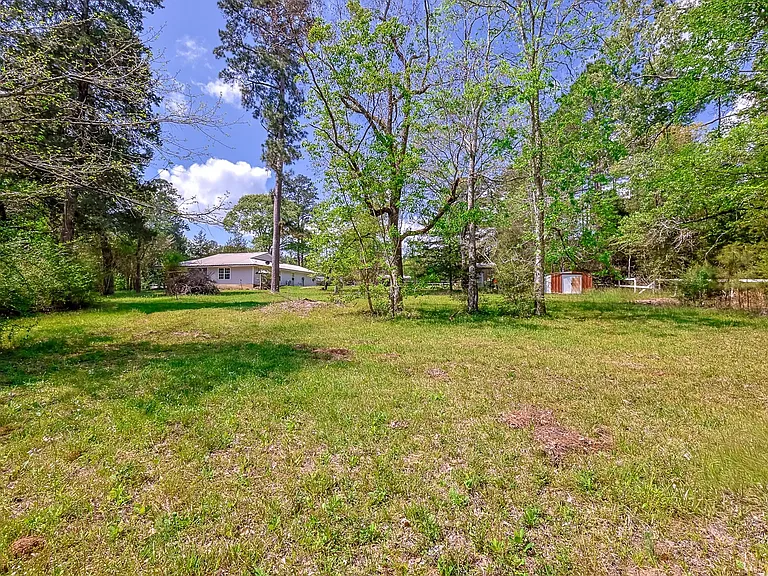 8 Vick Rd — Photo 35