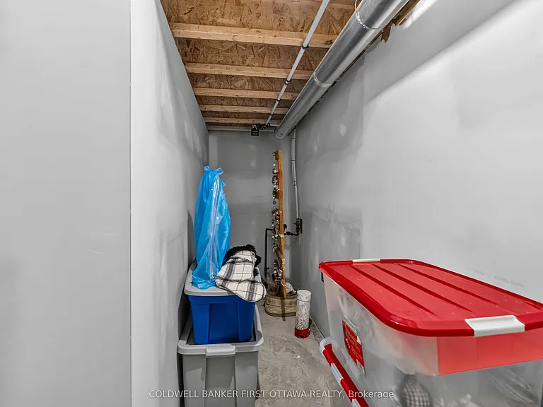 286 Cornice St — Photo 50