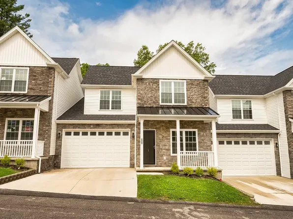 202 Willow Ln, Beaver Falls, PA 15010