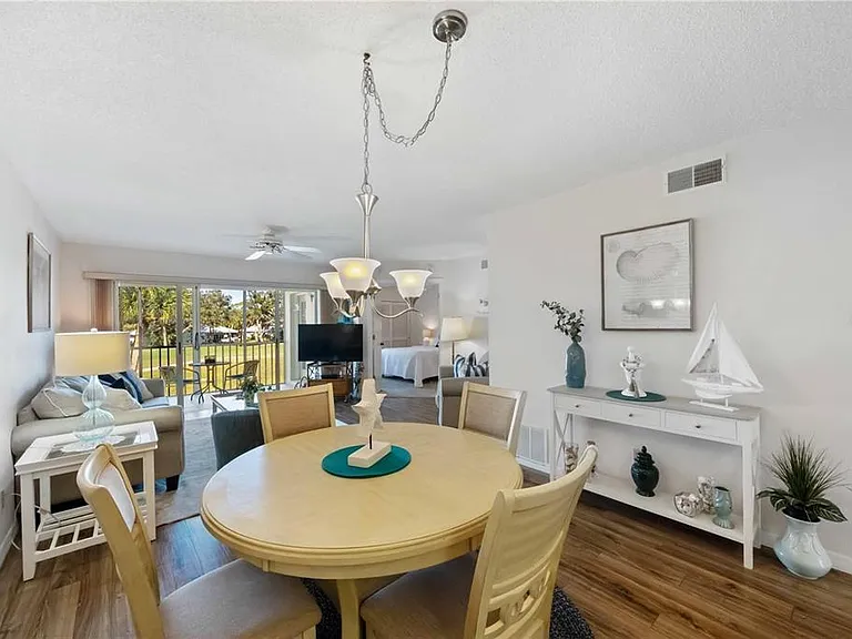 433 Cerromar Ln #440 — Photo 6