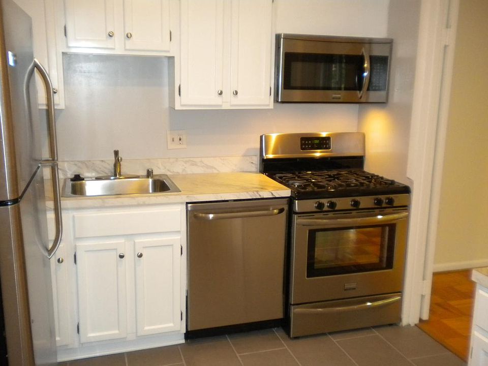 Kitchen with new appliances