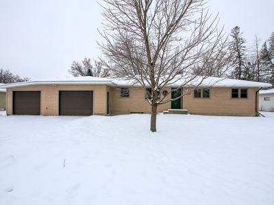 620 4th Ave SW, Hutchinson, MN, 55350