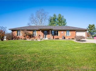 1703 Mayfair Dr, Sellersburg, IN 47172