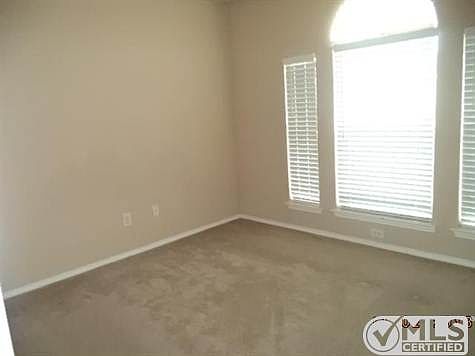 4th image of 1705 La Caya Dr