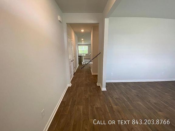3rd image of 154 Oakwood Dr