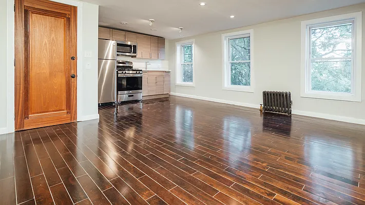 Rented by Nooklyn NYC LLC | media 19