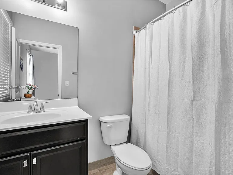2190 SE 2nd St #2190 — Photo 17