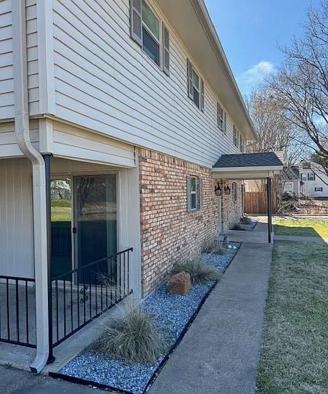 1003 S Houston St #2A — Photo 8