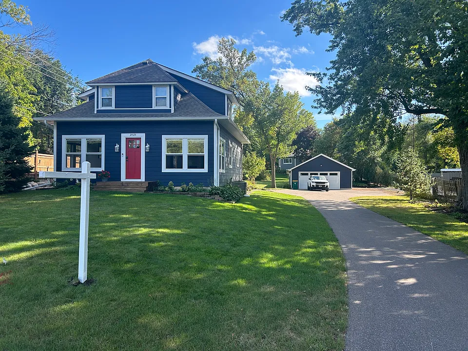 25525 Smithtown Rd