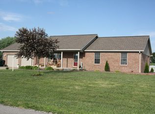 4951 Green Meadow Ct, Poseyville, IN 47633