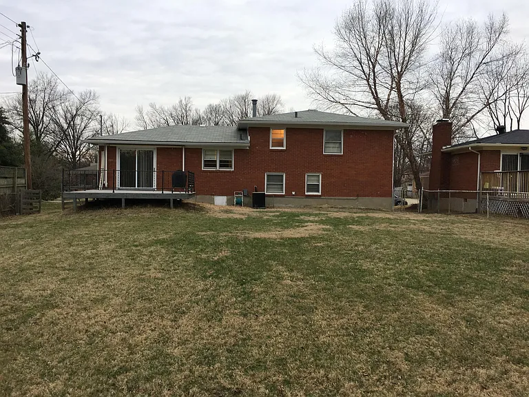 4406 Rockwood Dr — Photo 4