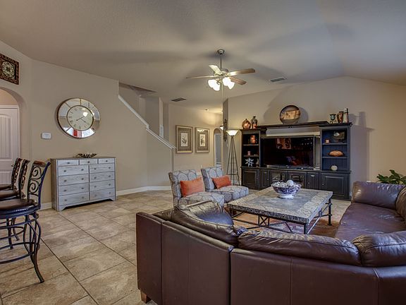 5th image of 229 Fischer Dr