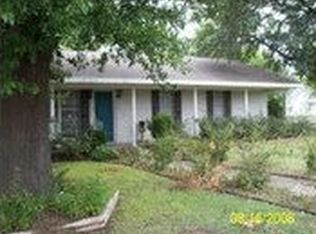 305 S 3rd St, Mabank, TX 75147