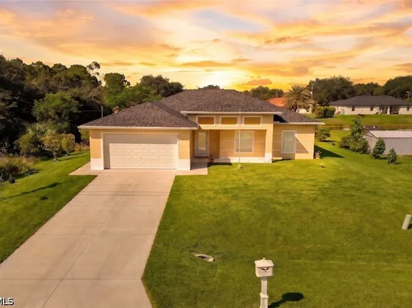 621 Tomasello Dr, Lehigh Acres, FL 33974